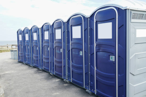 Best Deluxe Portable Toilet Rental  in Oxnard, CA